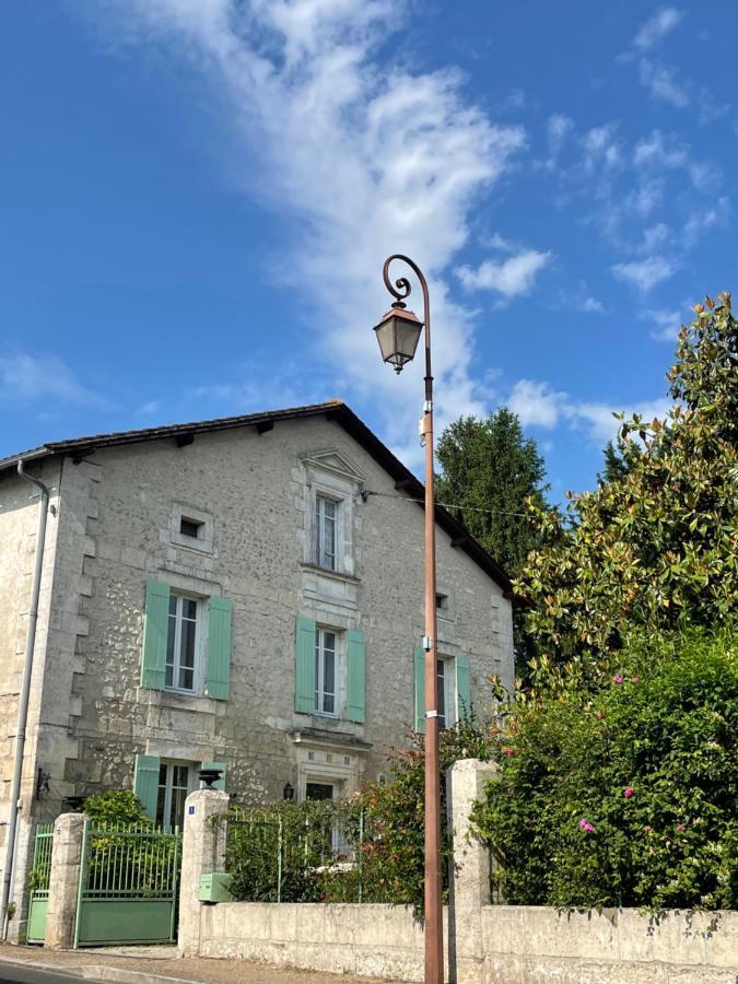 La Maison D'hortense Et Lili Frühstückspension