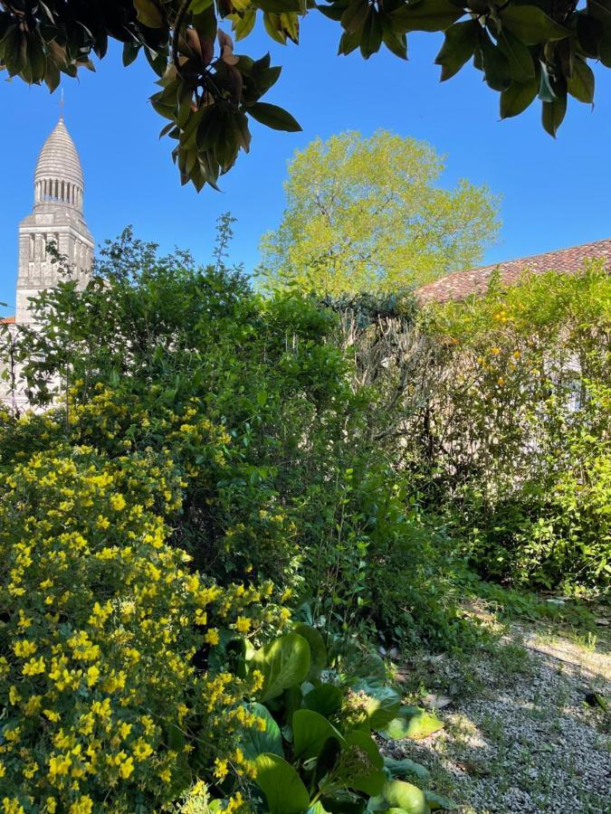 La Maison D'hortense Et Lili Bed & Breakfast *